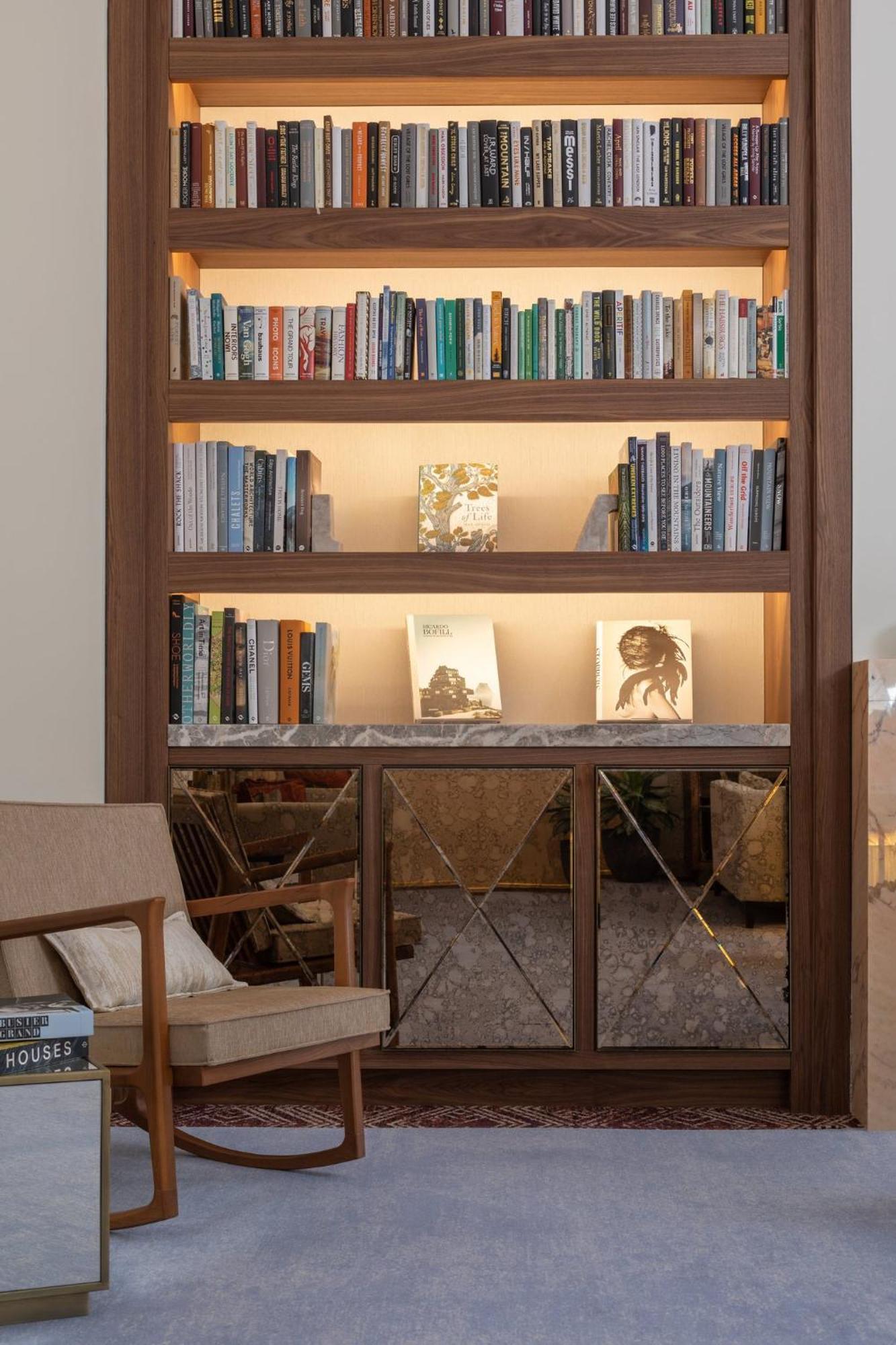 Viceroy Kopaonik Serbia Exterior foto A bookcase with a built-in light