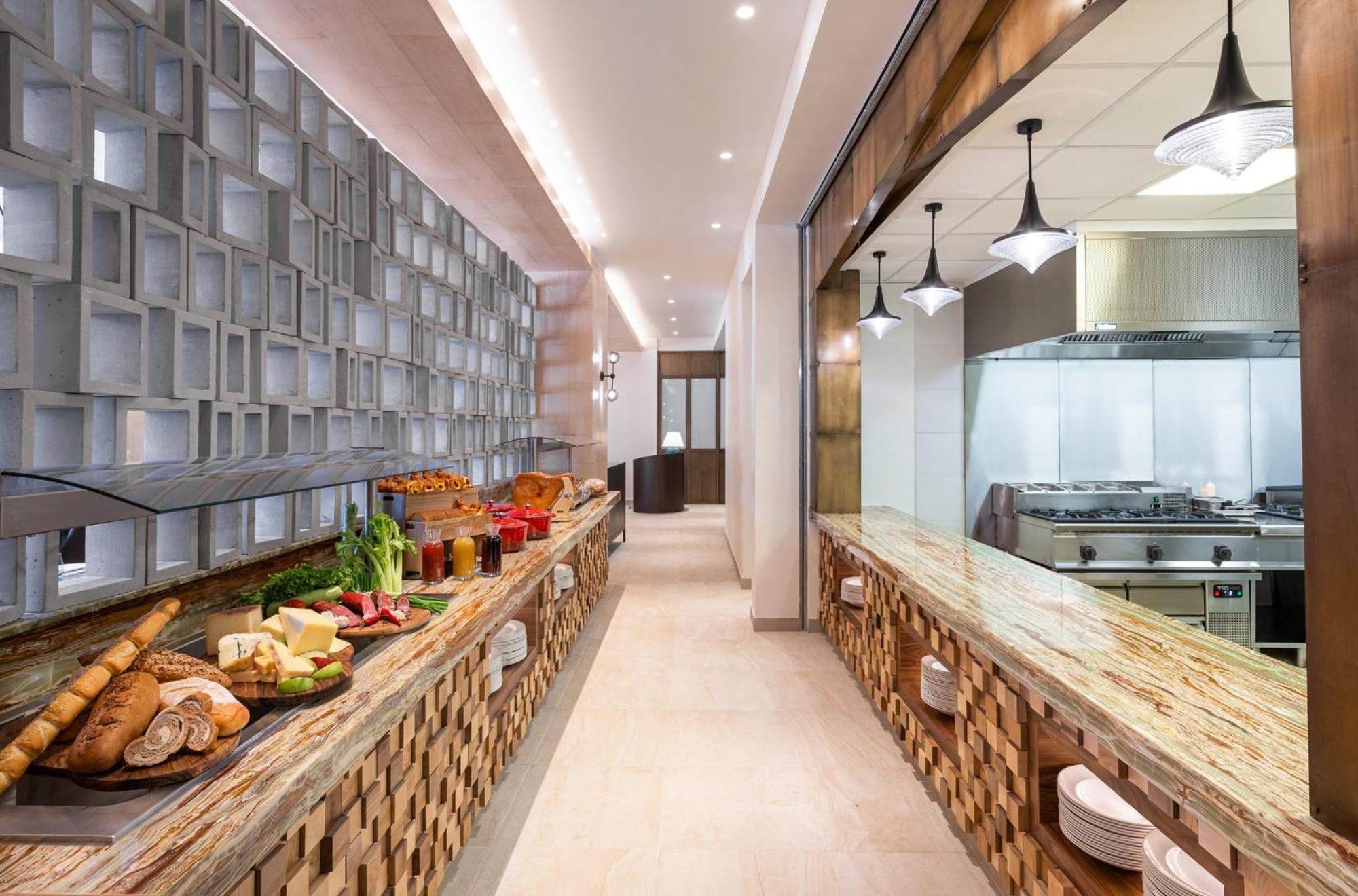 Viceroy Kopaonik Serbia Exterior foto The kitchen at the restaurant